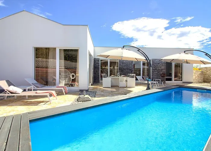 Charming Darte With Private Pool Near Rovinj, Extra Pool Heating Available Villa *