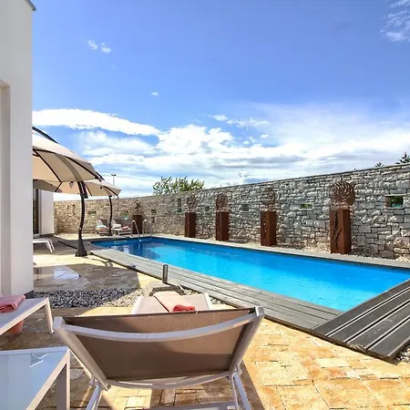 Charming Darte With Private Pool Near Rovinj, Extra Pool Heating Available Kanfanar