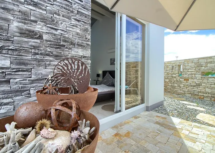 Charming Darte With Private Pool Near Rovinj, Extra Pool Heating Available Villa