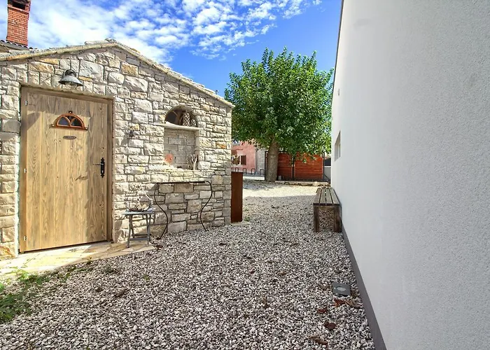 Charming Darte With Private Pool Near Rovinj, Extra Pool Heating Available Kanfanar